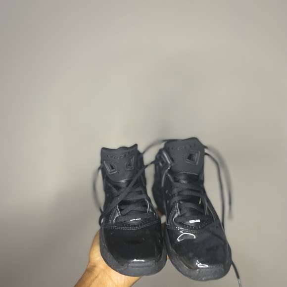 Jordan - Picture 2 of 2